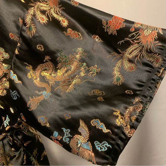 Lotus Black Kimono Full Length Robe with Pockets and Waist Tie - Picture 5 of 14